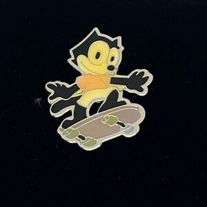 Felix the Cat Applause Cloisinne Enamel Hat Pin Vintage Skateboard Pose 1.25" NO